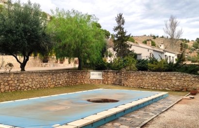 Resale - Villa - Cocentaina