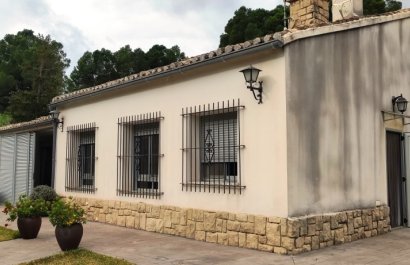 Resale - Villa - Cocentaina