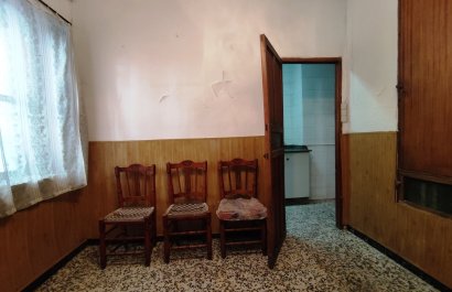 Resale - Townhouse / Duplex / Corner - Agres - town