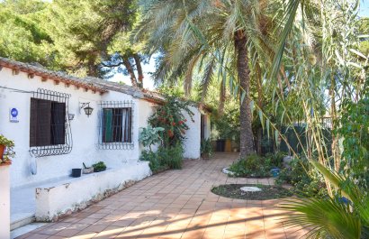 Resale - Villa - Orihuela Costa - Punta Prima