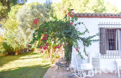 Resale - Villa - Orihuela Costa - Punta Prima