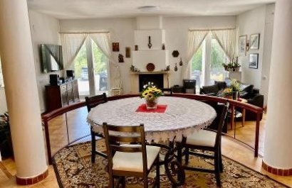 Resale - Villa - Altea - Marina Baja