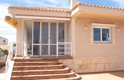 Resale - Villa - La Manga del Mar Menor