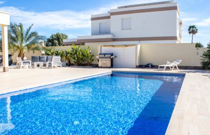 Resale - Villa - Torrevieia - La Siesta