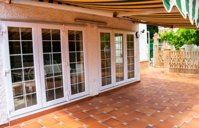 Resale - Villa - Orihuela Costa - MUY CERCA DE LA PLAYA