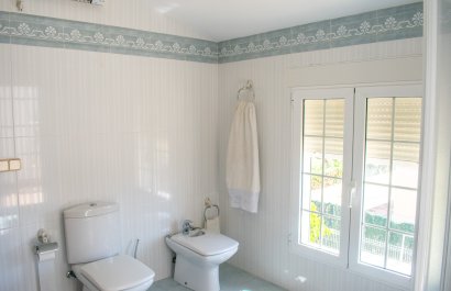 Resale - Villa - Orihuela Costa - MUY CERCA DE LA PLAYA