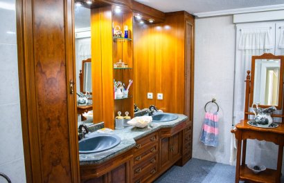 Resale - Villa - Orihuela Costa - MUY CERCA DE LA PLAYA