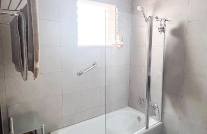 Resale - Apartment / flat - Torrevieia - Center