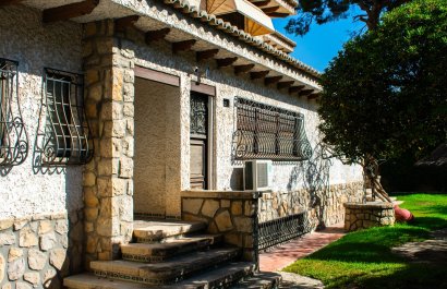 Resale - Villa - Alicante - Albufereta