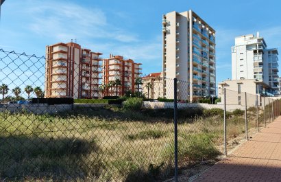 Resale - Plot / Land - Guardamar del Segura