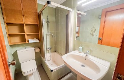 Resale - Apartment / flat - Alicante - Center