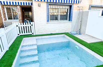 Resale - Townhouse / Duplex / Corner - Pilar de la Horadada - Torre de la Horadada