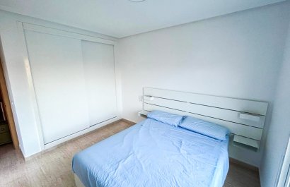 Resale - Townhouse / Duplex / Corner - Pilar de la Horadada - Torre de la Horadada