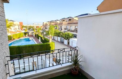 Resale - Townhouse / Duplex / Corner - Pilar de la Horadada - Torre de la Horadada