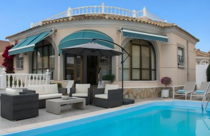 Reventa - Villa - Torrevieia - Torrevieja