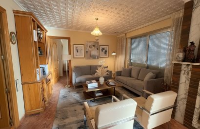 Resale - Apartment / flat - Santa Pola - Puerto