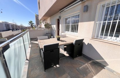 Resale - Villa - Torrevieia - Torrevieja
