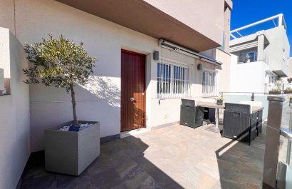 Resale - Villa - Torrevieia - Torrevieja