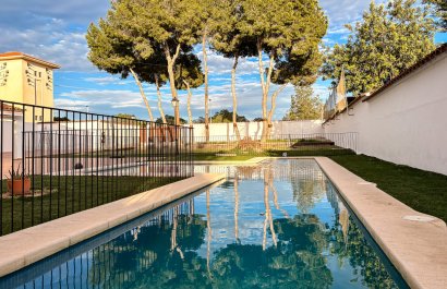 Resale - Villa - Santa Pola - El Poble Llevanti