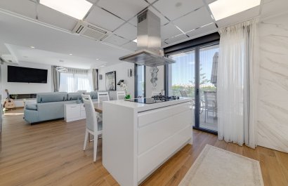 Resale - Villa - Torrevieia - Torrevieja