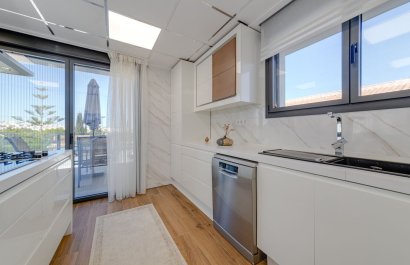 Resale - Villa - Torrevieia - Torrevieja