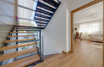 Resale - Villa - Torrevieia - Torrevieja