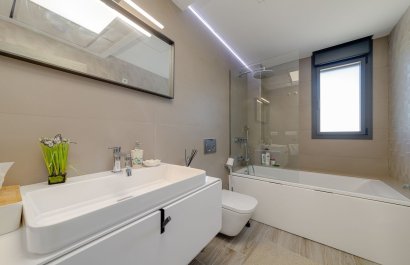 Resale - Villa - Torrevieia - Torrevieja