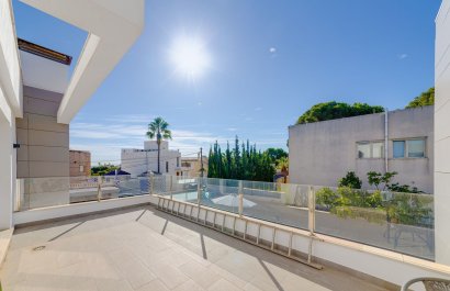 Resale - Villa - Torrevieia - Torrevieja