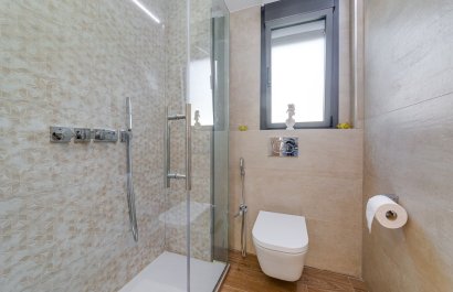 Resale - Villa - Torrevieia - Torrevieja