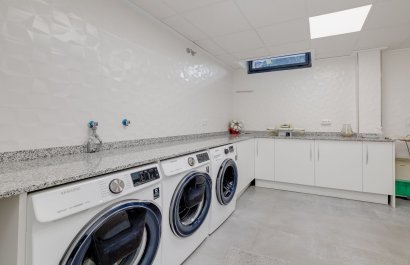 Resale - Villa - Torrevieia - Torrevieja