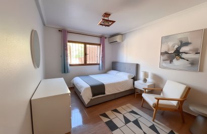 Herverkoop - Townhouse / Duplex / Corner - Torrevieia - Torrevieja