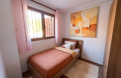 Herverkoop - Townhouse / Duplex / Corner - Torrevieia - Torrevieja