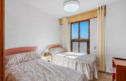 Resale - Apartment / flat - Arenales del Sol - Segunda linea playa