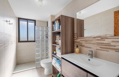 Resale - Apartment / flat - Arenales del Sol - Segunda linea playa