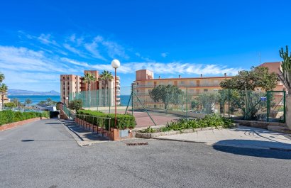 Resale - Apartment / flat - Arenales del Sol - Segunda linea playa