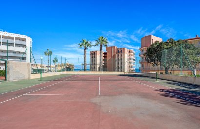 Resale - Apartment / flat - Arenales del Sol - Segunda linea playa