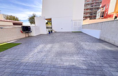 Resale - Apartment / flat - Guardamar del Segura - Urbanizaciones