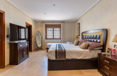 Resale - Villa - Los Montesinos - La Herrada