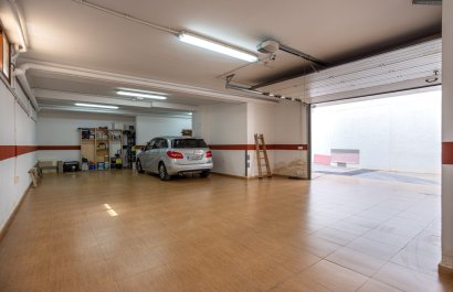 Resale - Villa - Los Montesinos - La Herrada