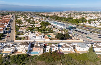 Resale - Villa - Torrevieia - San Luis