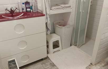 Resale - Apartment / flat - Los Montesinos - La Herrada