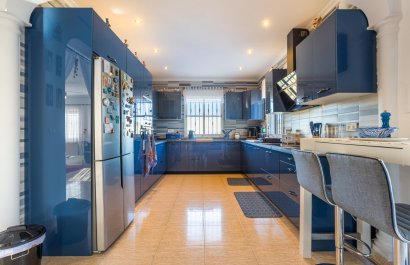 Resale - Country House - La Zarza