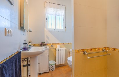 Resale - Country House - La Zarza