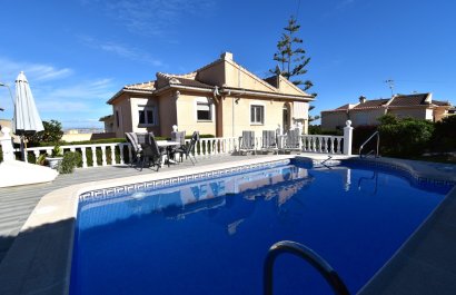 Resale - Villa - Orihuela Costa - Los Balcones