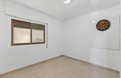 Resale - Apartment / flat - Alicante - Center