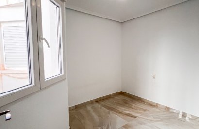 Herverkoop - Appartement / flat - Torrevieia - Torrevieja