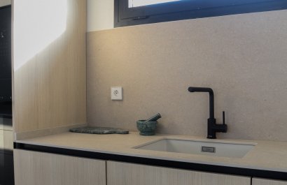 Resale - Villa - Alicante - Center