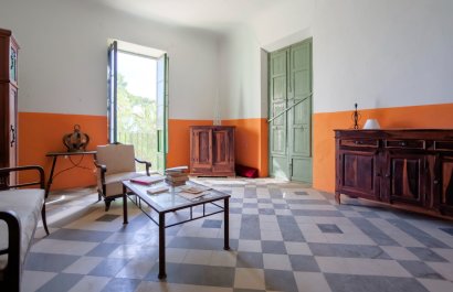 Resale - Villa - Alicante - Center