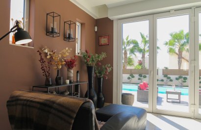 Resale - Villa - Torrevieia - Aguas Nuevas