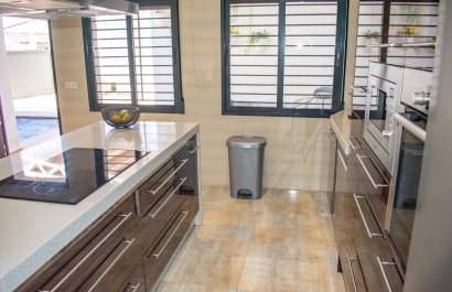 Resale - Villa - Pilar de la Horadada - Torre de la Horadada